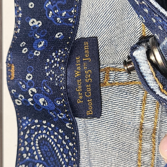 Levi's 525 "perfect waist" boot cut jeans - Picture 4 of 7